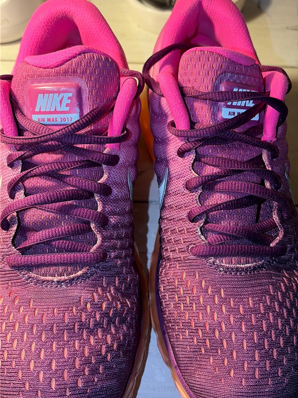 Nike Women’s Air Max 2017 Pink and Purple Running Shoes